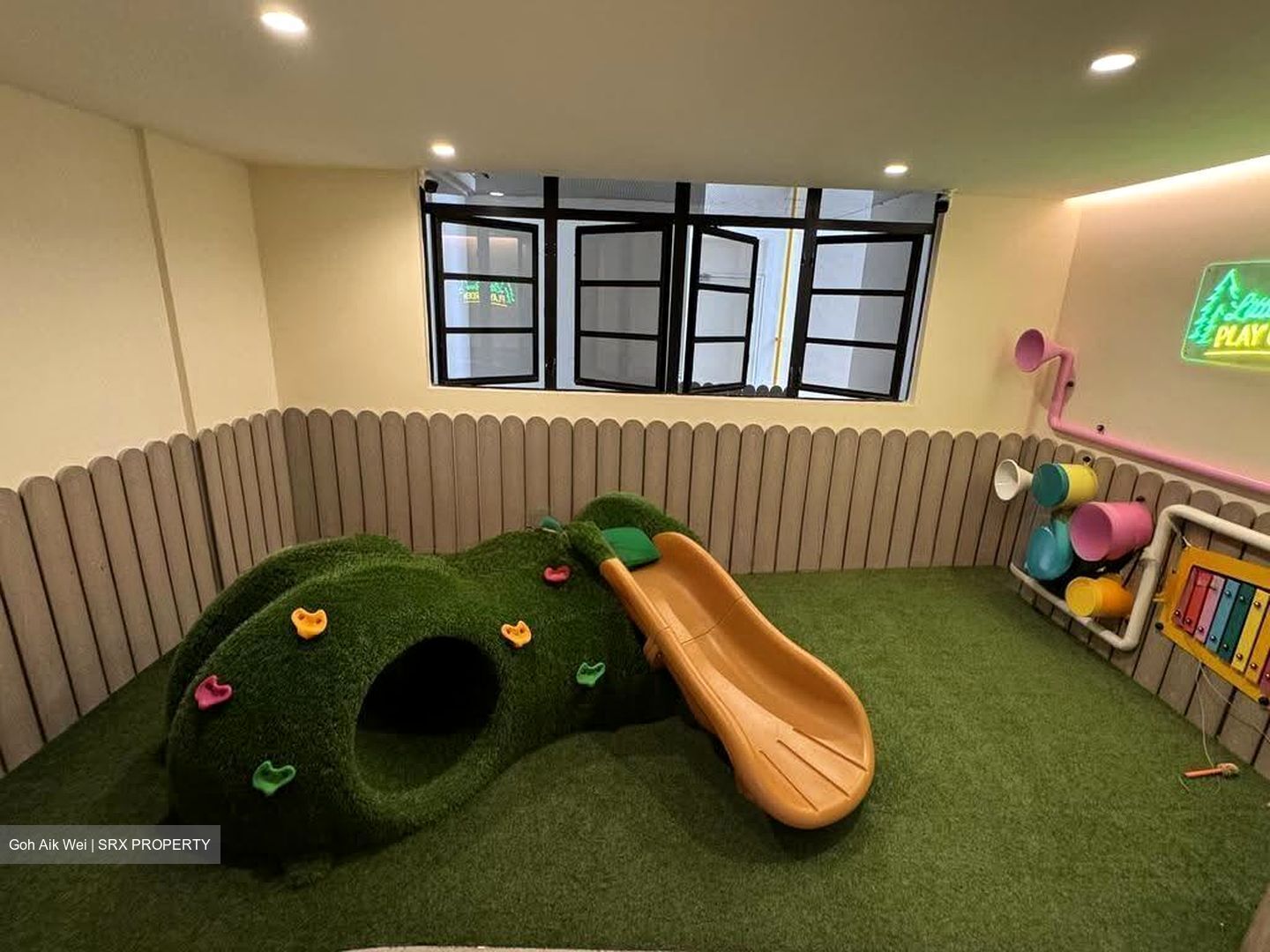 Pinewood Gardens (D10), Condominium #610205231